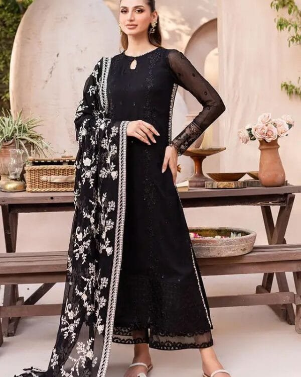 Black Pakistani Suits For Women in India