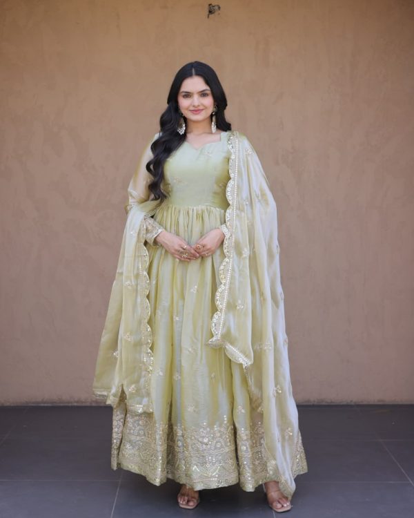 women gown with dupatta